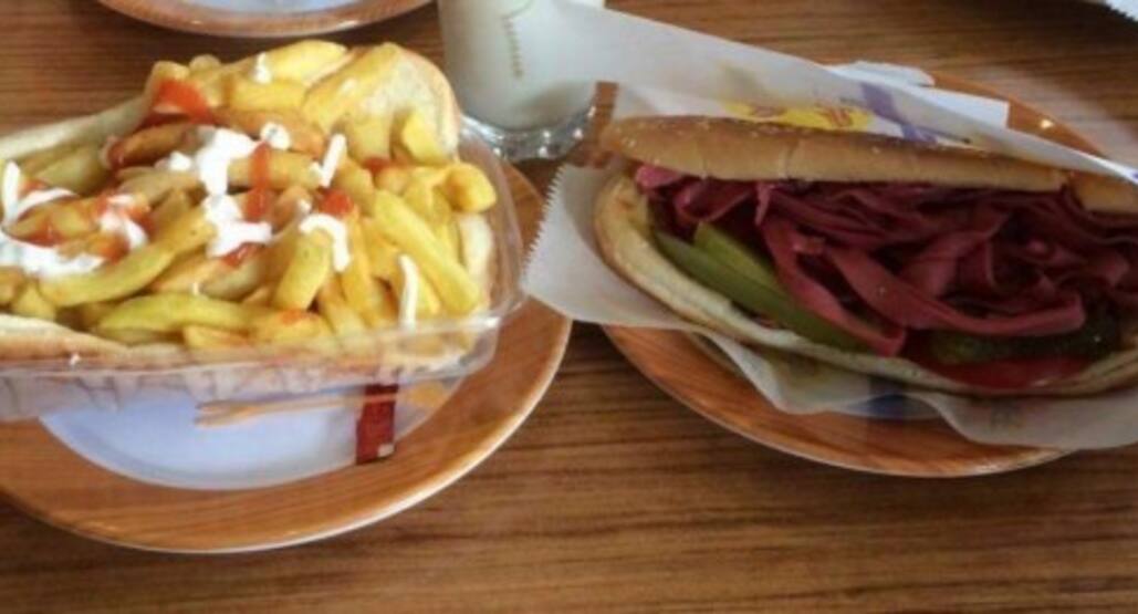 Bambi Cafe Eminonu Merkez Istanbul